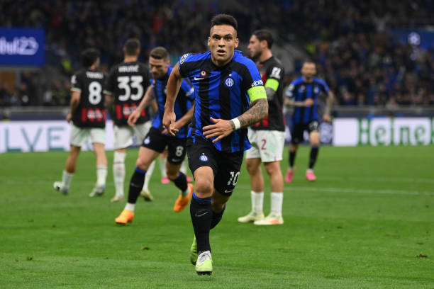 人瞩目的对 人瞩目的对